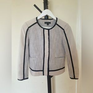 Ann Taylor Size 2P Cropped Blazer